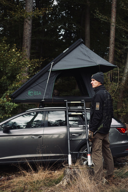 Hard-shell roof top tent "Gerald"